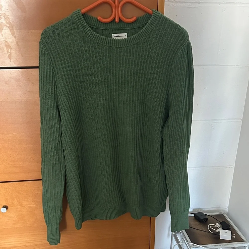 Green Ribbed Sweater - Picture 1 of 2